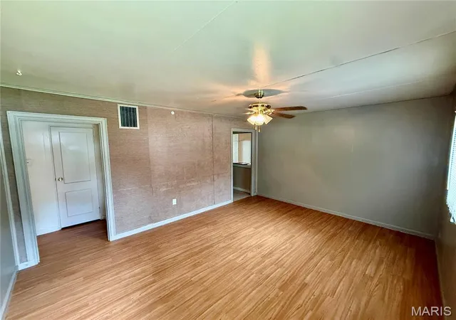 2nd image of 330 N 40th St, Belleville, IL 62226 | MLS# MIS26044373