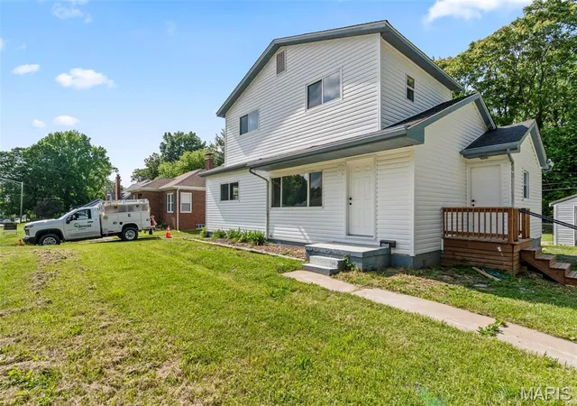 Photo 3 of Single family home for sale at 6005 North Belt West, Belleville, IL 62223 | MLS# MIS26044381 | Listing updated on 2026-09-02