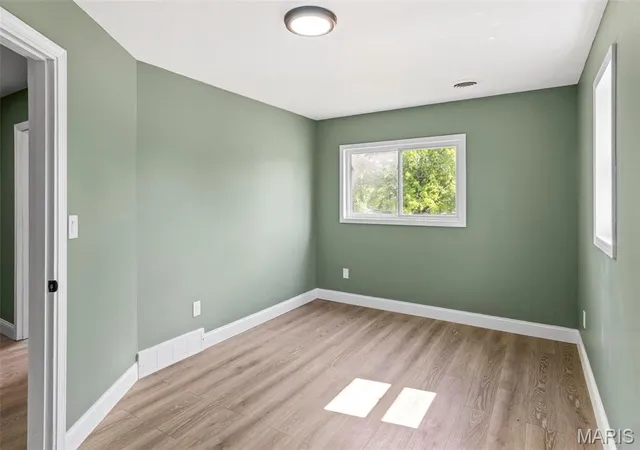 Photo 3 of Single family home for sale at 6005 North Belt West, Belleville, IL 62223 | MLS# MIS26044381 | Listing updated on 2026-09-02
