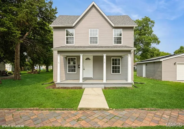 1st image of 713 S Jackson St, Litchfield, IL 62056 | MLS# MIS26044391