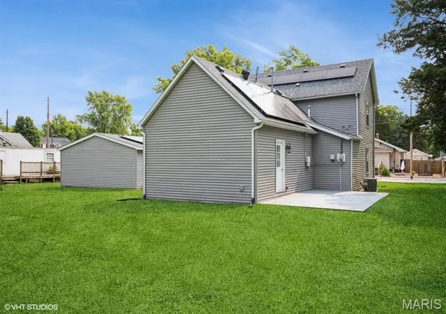 15th image of 713 S Jackson St, Litchfield, IL 62056 | MLS# MIS26044391