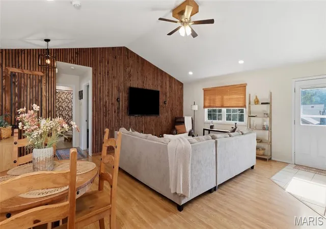 Photo 3 of Single family home for sale at 19758 Sugar Ln, Waynesville, MO 65583 | MLS# MIS26044392 | Listing updated on 2026-08-23
