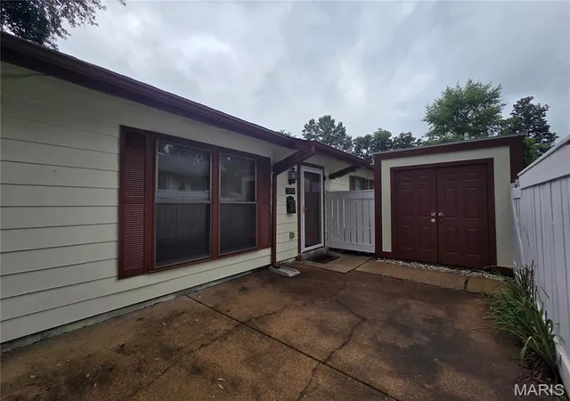 Photo 3 of Condo for sale at 2432 Forest Shadows Dr, Saint Louis, MO 63136 | MLS# MIS26044415 | Listing updated on 2026-07-25