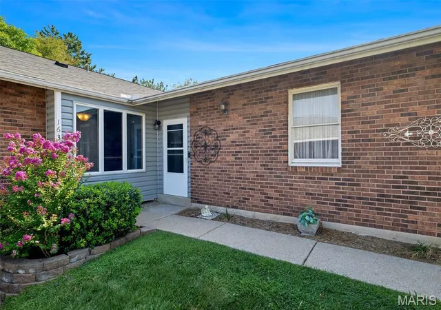 Photo 2 of Single family home for sale at 1637 Rosewall Dr #B, St Charles, MO 63303 | MLS# MIS26044430 | Listing updated on 2026-09-14