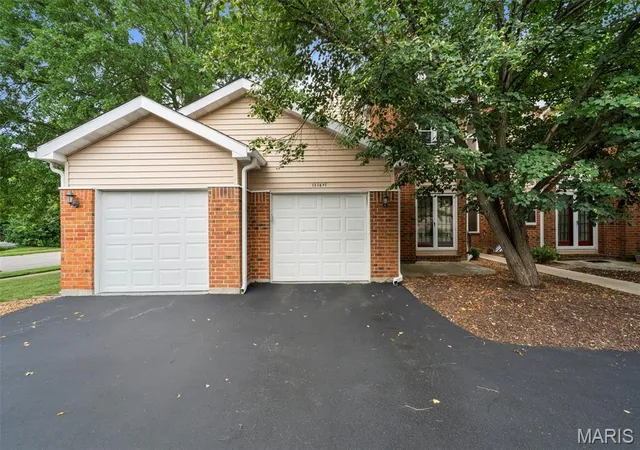 Townhouse for sale at 1316 Holgate Dr #F1, Ballwin, MO 63021 | MLS# MIS26044436