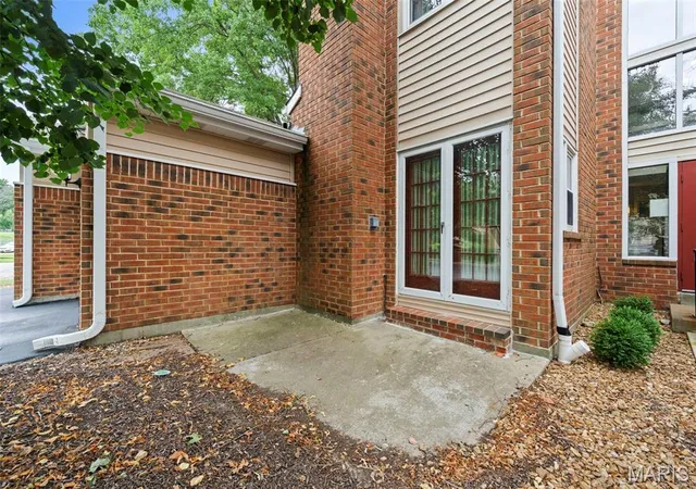 Photo 2 of Townhouse for sale at 1316 Holgate Dr #F1, Ballwin, MO 63021 | MLS# MIS26044436 | Listing updated on 2026-08-27