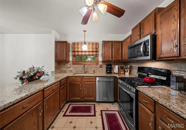 Photo 4 of Townhouse for sale at 1316 Holgate Dr #F1, Ballwin, MO 63021 | MLS# MIS26044436 | Listing updated on 2026-08-27