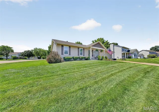 2nd image of 6402 High Meadow Dr, O Fallon, MO 63368 | MLS# MIS26044464