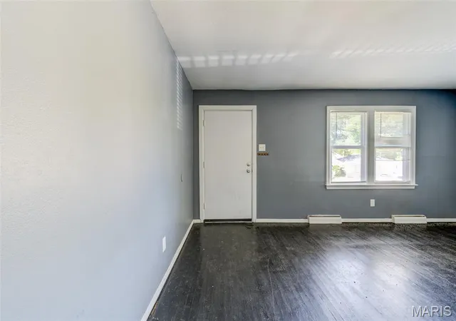 Photo 3 of Single family home for sale at 149 Flora Dr, Saint Louis, MO 63135 | MLS# MIS26044465 | Listing updated on 2026-07-13