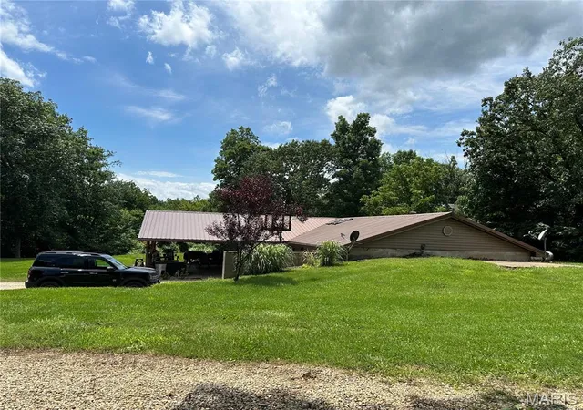 Homes for sale in Bland, MO | 3329 Boettcher Rd, Bland, MO 65014 | MLS# MIS26044466