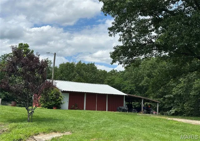 Homes for sale in Bland, MO | 3329 Boettcher Rd, Bland, MO 65014 | MLS# MIS26044466
