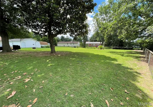 Homes for sale in Sikeston, MO | 841 Stanford Dr, Sikeston, MO 63801 | MLS# MIS26044467