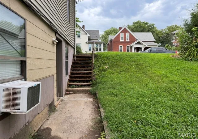 Photo 4 of Multi family home for sale at 202 Wabash Ave, Belleville, IL 62220 | MLS# MIS26044473 | Listing updated on 2026-07-14