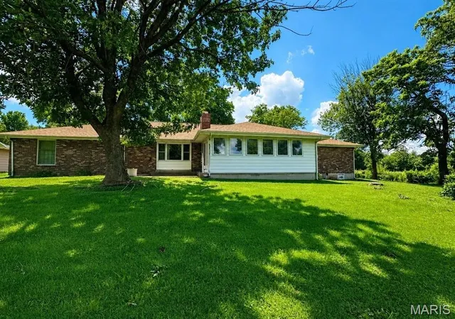 2nd image of 528 Home Dr, Saint James, MO 65559 | MLS# MIS26044489