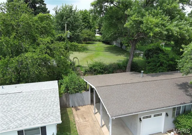 7th image of 1255 Night Dr, Florissant, MO 63031 | MLS# MIS26044497