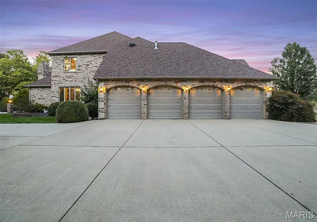 Homes for sale in Troy, IL | 614 Lower Marine Rd, Troy, IL 62294 | MLS# MIS26044501