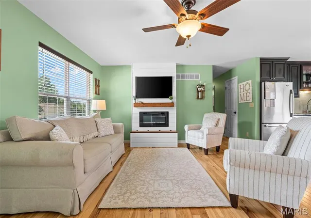 3rd image of 813 Northridge Dr, Marthasville, MO 63357 | MLS# MIS26044515