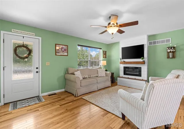 4th image of 813 Northridge Dr, Marthasville, MO 63357 | MLS# MIS26044515