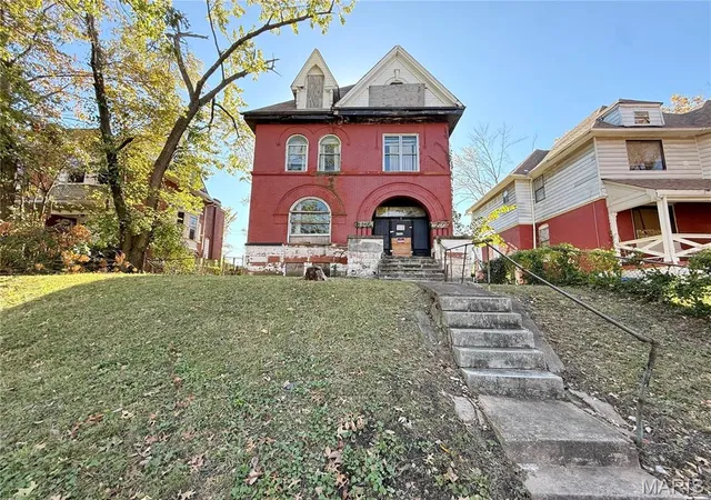 Photo 1 of Single family home for sale at 4762 Labadie Ave, Saint Louis, MO 63115 | MLS# MIS26044523 | Listing updated on 2026-07-13