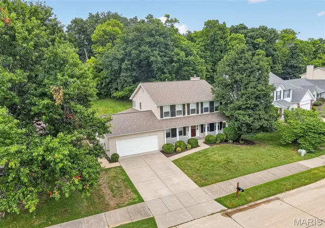 Photo 2 of Single family home for sale at 4014 Treeshadow Dr, Saint Peters, MO 63376 | MLS# MIS26044524 | Listing updated on 2026-10-05