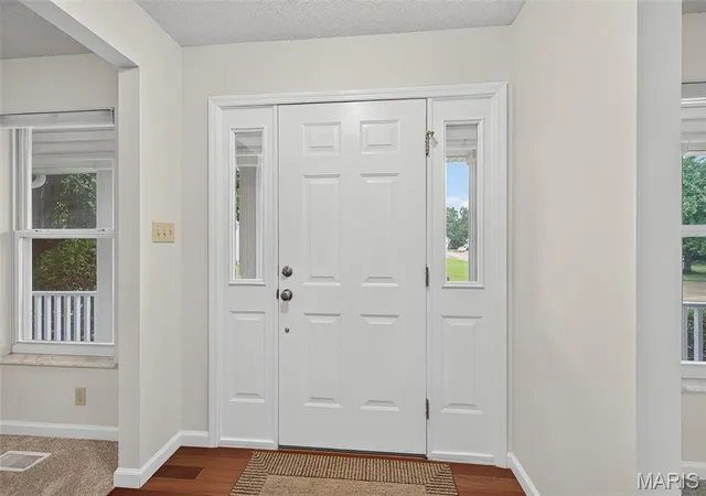 Photo 3 of Single family home for sale at 4014 Treeshadow Dr, Saint Peters, MO 63376 | MLS# MIS26044524 | Listing updated on 2026-10-05