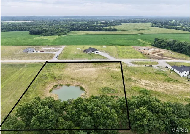 1st image of 7 Lone Cedar, New London, MO 63459 | MLS# MIS26044525