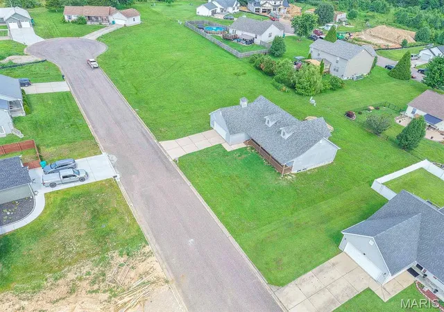 32nd image of 1031 Franklin Ct, Sullivan, MO 63080 | MLS# MIS26044528