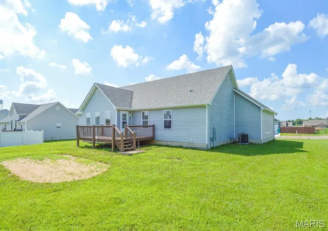 5th image of 1031 Franklin Ct, Sullivan, MO 63080 | MLS# MIS26044528