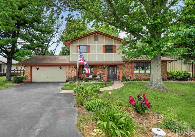 1st image of 3415 Frank Scott Pkwy, Belleville, IL 62223 | MLS# MIS26044548