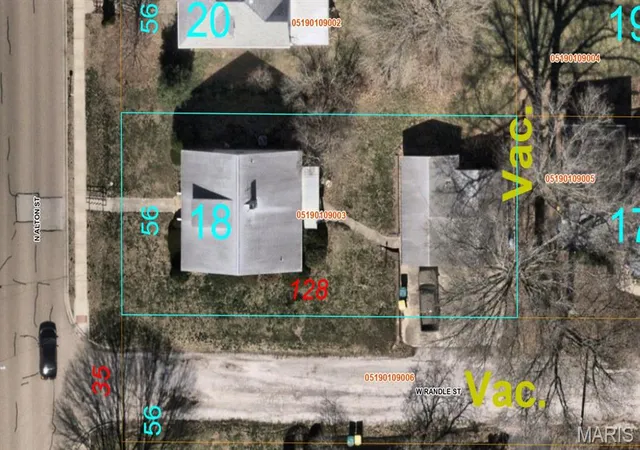 Homes for sale in Lebanon, IL | 302 N Alton St, Lebanon, IL 62254 | MLS# MIS26044582