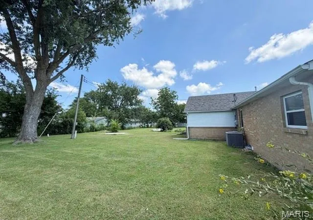 Photo 5 of Single family home for sale at 718 N Sturgeon St, Montgomery City, MO 63361 | MLS# MIS26044591 | Listing updated on 2026-08-28