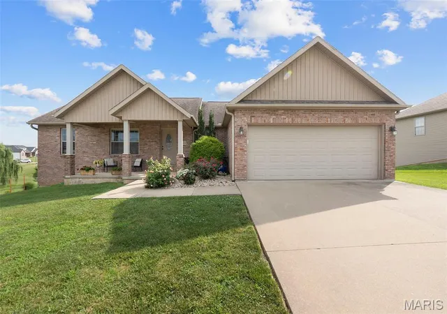 Photo 1 of Single family home for sale at 3035 Prairie View Trl, Jackson, MO 63755 | MLS# MIS26044592 | Listing updated on 2026-08-24