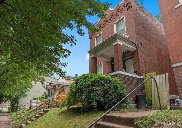 Photo 2 of Multi family home for sale at 4637 Oregon Ave, St Louis, MO 63111 | MLS# MIS26044620 | Listing updated on 2026-08-11