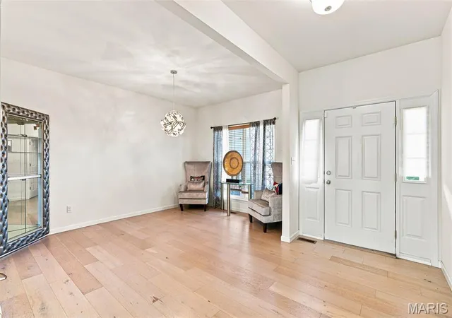 Photo 2 of Single family home for sale at 3916 Albers Pointe Dr, Florissant, MO 63034 | MLS# MIS26044634 | Listing updated on 2026-09-04