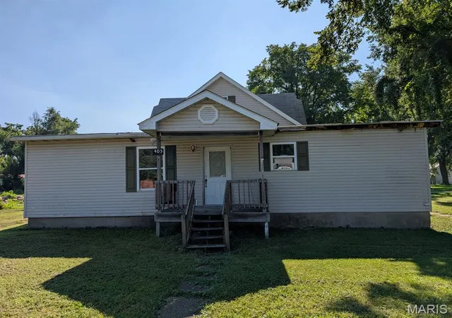 Photo 2 of Single family home for sale at 405 Academy St, Pocahontas, IL 62275 | MLS# MIS26044642 | Listing updated on 2026-08-20