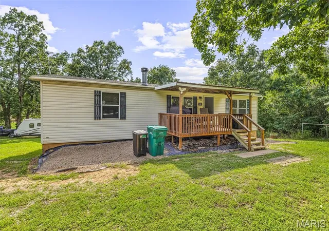 Photo 2 of Manufactured home for sale at 1001 King Arthur Ct, French Village, MO 63036 | MLS# MIS26044649 | Listing updated on 2026-09-24