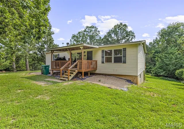 Photo 3 of Manufactured home for sale at 1001 King Arthur Ct, French Village, MO 63036 | MLS# MIS26044649 | Listing updated on 2026-09-24