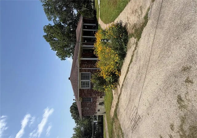 Photo 2 of Single family home for sale at 121 County Road 343, Burfordville, MO 63739 | MLS# MIS26044652 | Listing updated on 2026-08-12