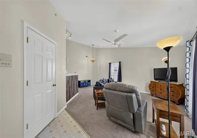 Listing Photo 4 - Condo for sale in building located at 618 Homerun Dr, O'Fallon, MO 63366