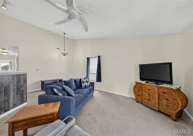 Listing Photo 5 - Condo for sale in building located at 618 Homerun Dr, O'Fallon, MO 63366