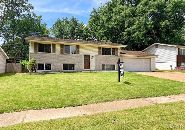 1st image of 1860 Bobbinray Ave, Florissant, MO 63031 | MLS# MIS26044655