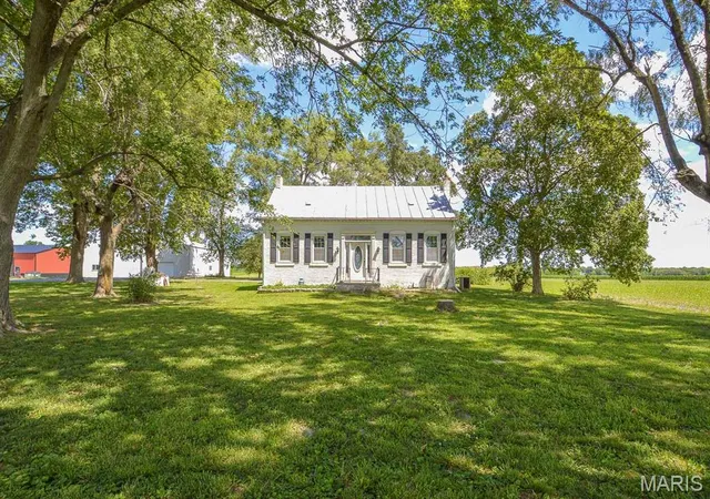 Photo 1 of Sale Pending at 4921 Kk Rd, Waterloo, IL 62298 | MLS# MIS26044660 | Listing updated on 2026-08-13