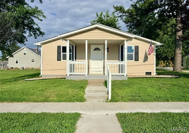 Homes for sale in Perryville, MO | 219 N Moulton St, Perryville, MO 63775 | MLS# MIS26044666