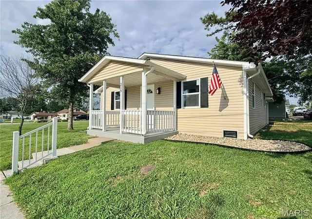 Homes for sale in Perryville, MO | 219 N Moulton St, Perryville, MO 63775 | MLS# MIS26044666