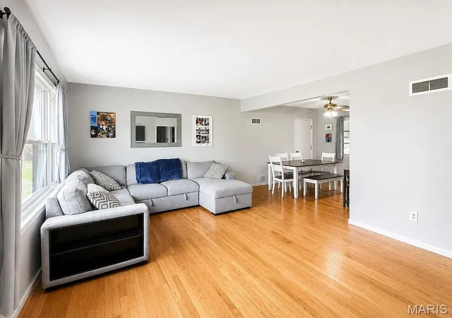 4th image of 1133 Fain Dr, St Louis, MO 63125 | MLS# MIS26044667