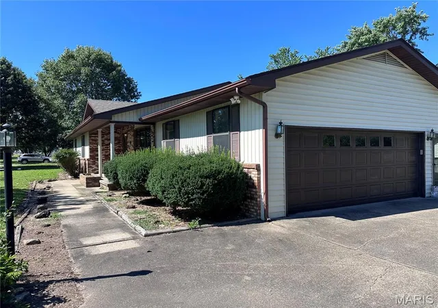 3rd image of 119 Larue Ln, Sikeston, MO 63801 | MLS# MIS26044673