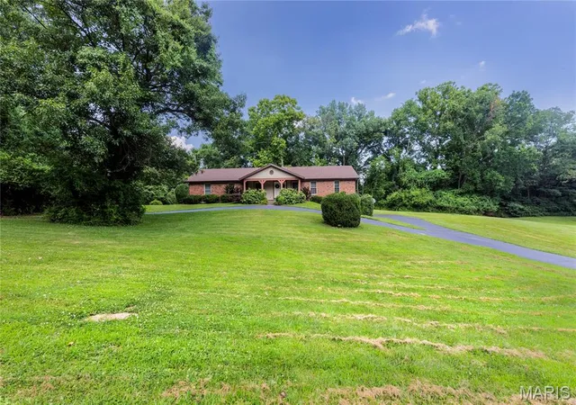 2nd image of 3641 Afshari Cir, Florissant, MO 63034 | MLS# MIS26044675