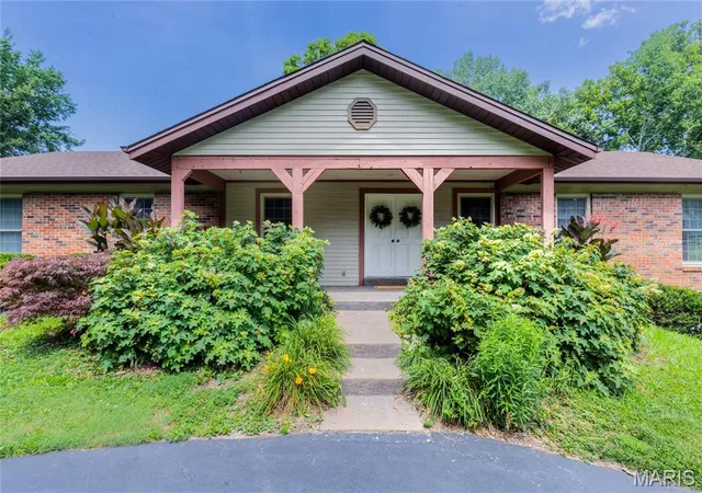 5th image of 3641 Afshari Cir, Florissant, MO 63034 | MLS# MIS26044675