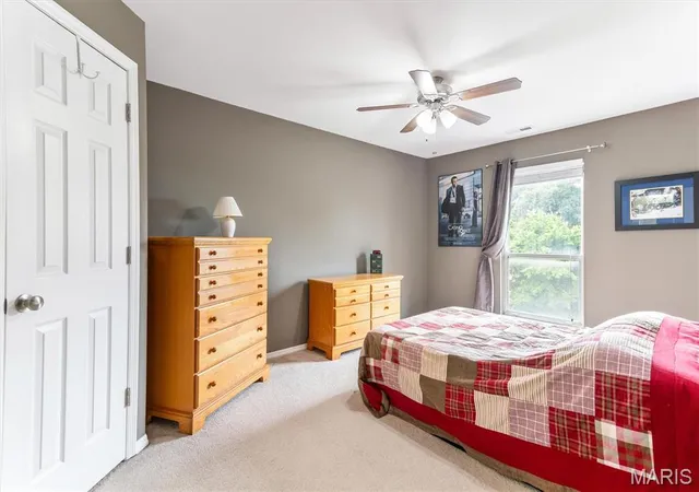 4th image of 1335 Crossings Ct, Ballwin, MO 63021