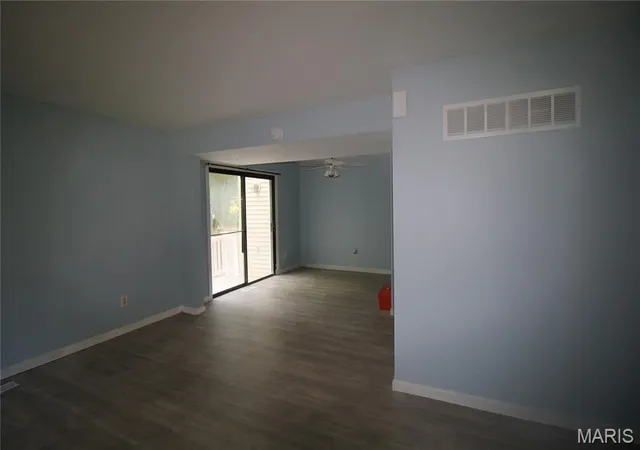 Photo 2 of Condo for sale at 652 Summer Winds Ln #D, Saint Peters, MO 63376 | MLS# MIS26044684 | Listing updated on 2026-09-06